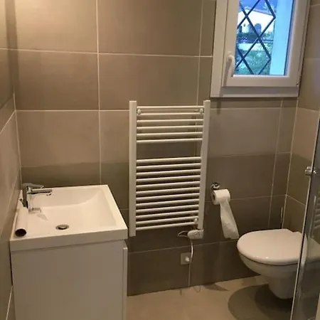 Maison Confort Avec Piscine Avec Billard